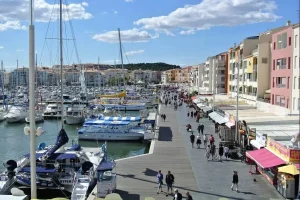 quartiers eviter agde