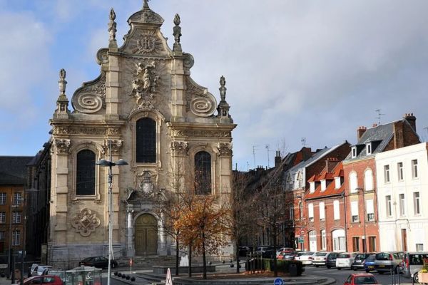 Cambrai comparée aux villes similaires