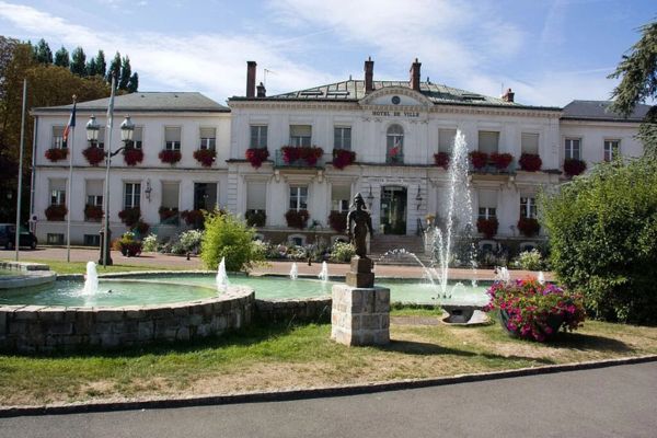 Viry-Châtillon comparée aux communes voisines